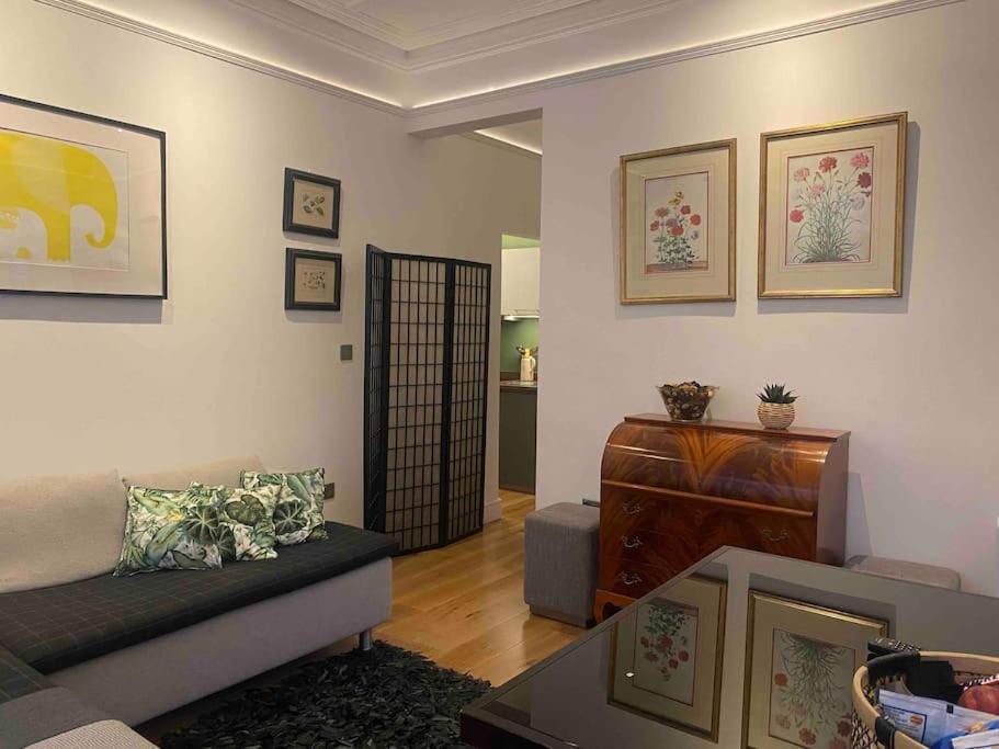 Interior Designed Flat Near Kew Botanical Gardens Londres Exterior foto